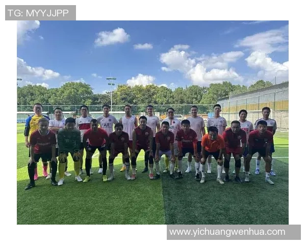 昔日绿茵英雄重聚一堂共叙足球岁月与友情情怀